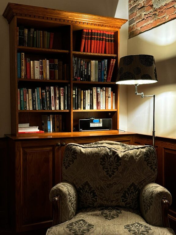 Tips for Creating a Cozy Reading Nook in Any Room